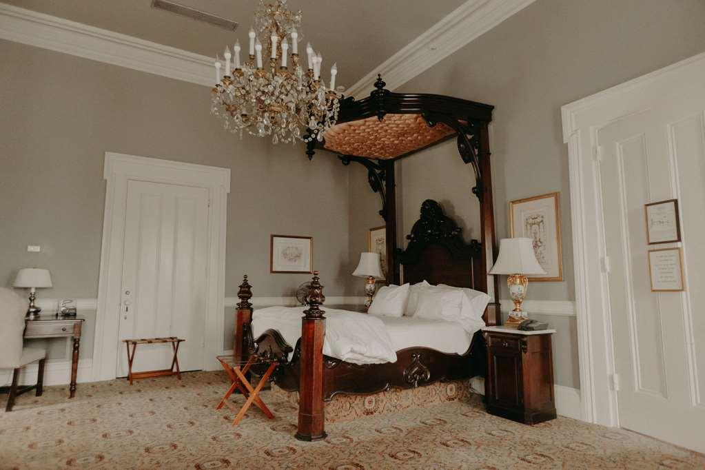 Dunleith Historic Inn 나체스 객실 사진